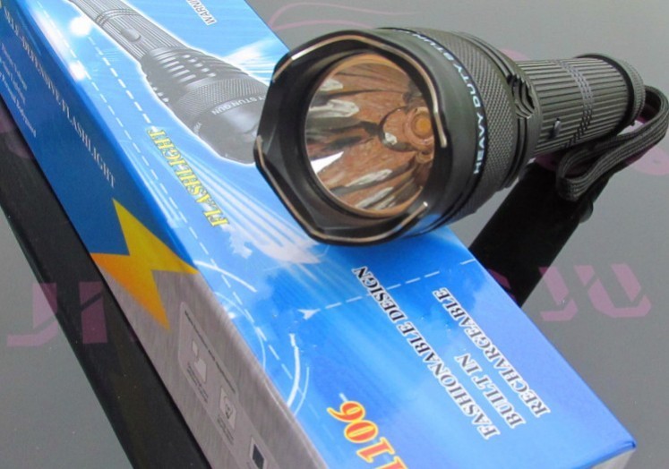 防身手電電擊棒有沒(méi)有用？
